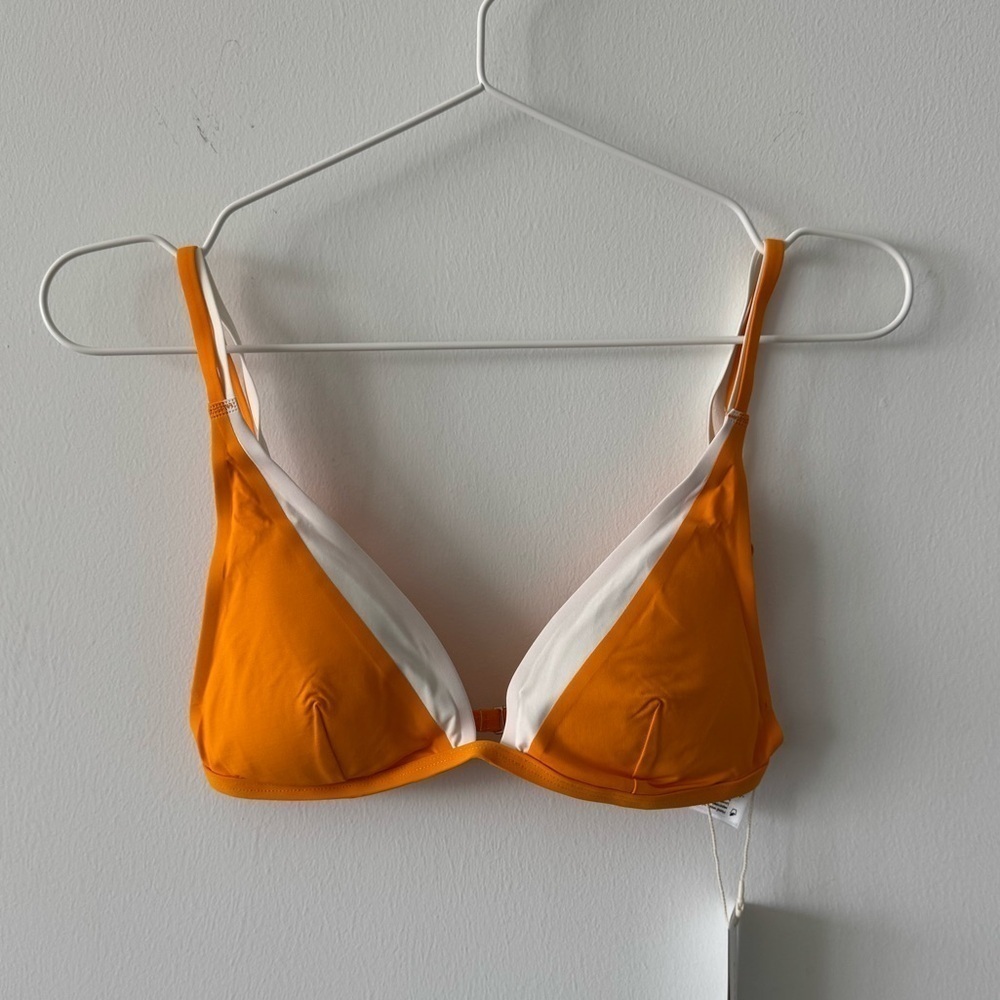 L SPACE Finneas Bikini Top in Mango & Cream - Picture 4 of 12